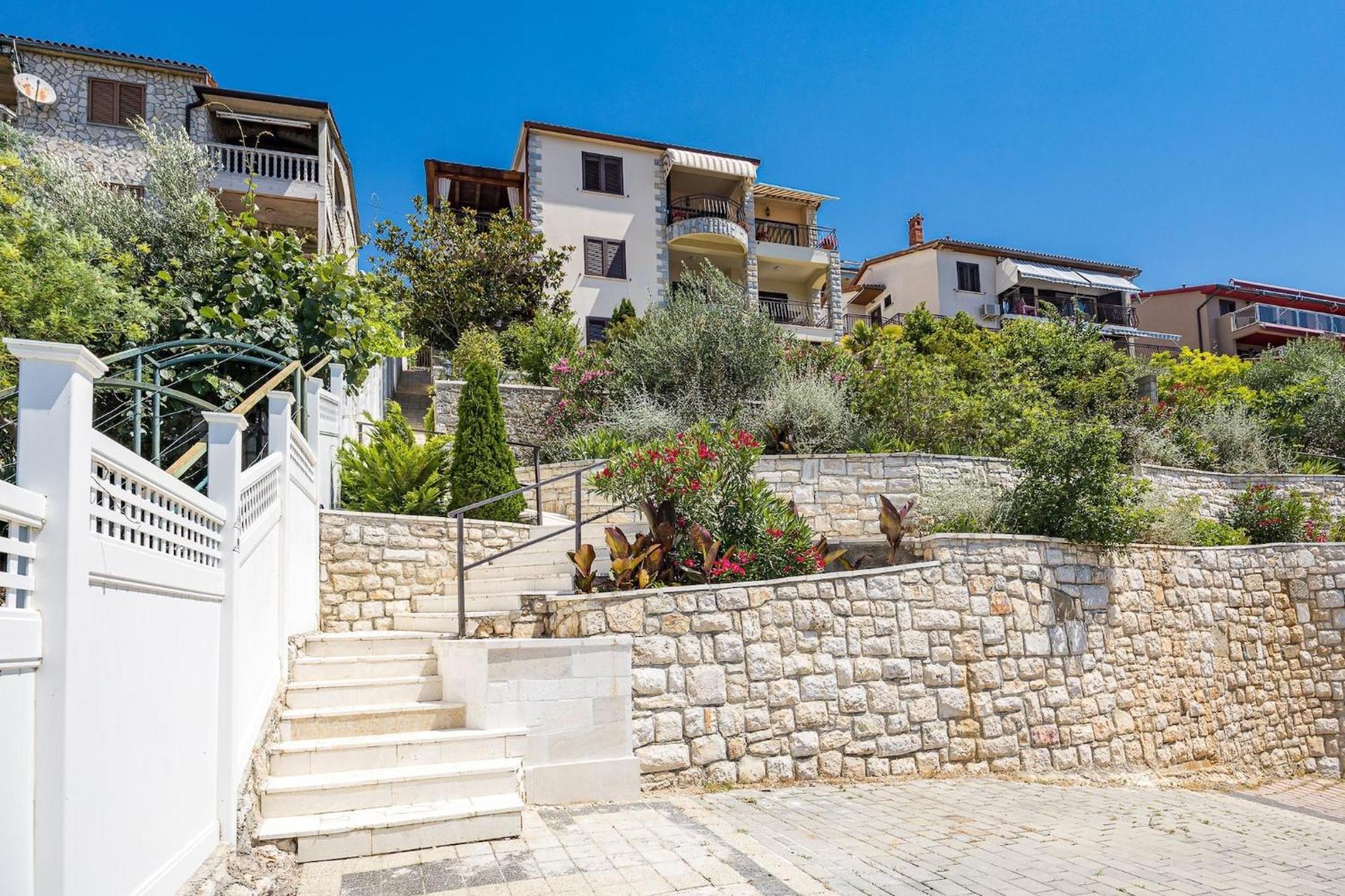 Apartments Lady M Rabac Exterior photo