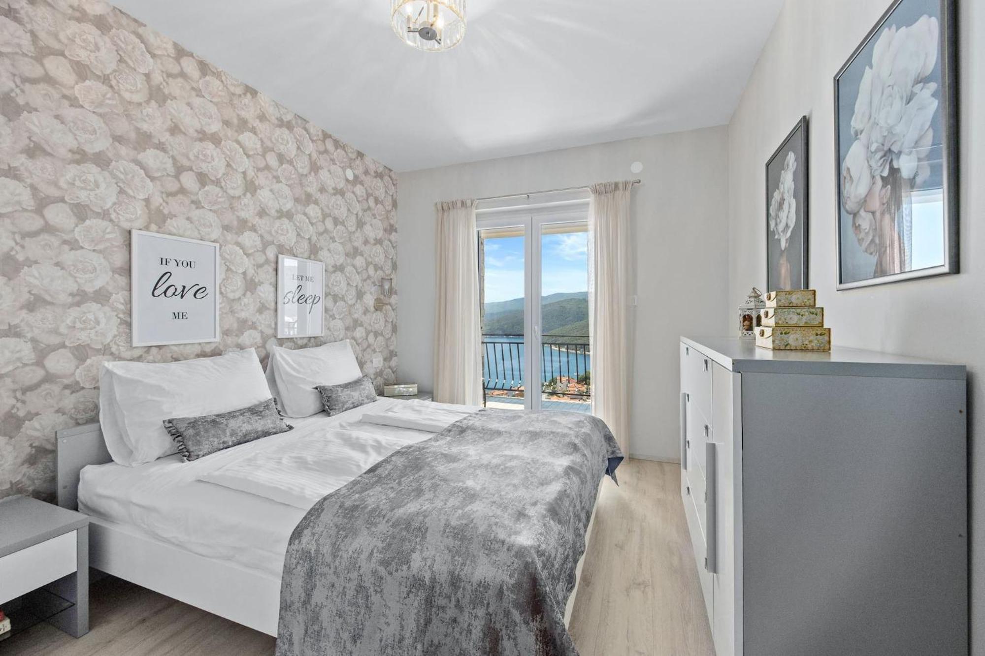 Apartments Lady M Rabac Exterior photo